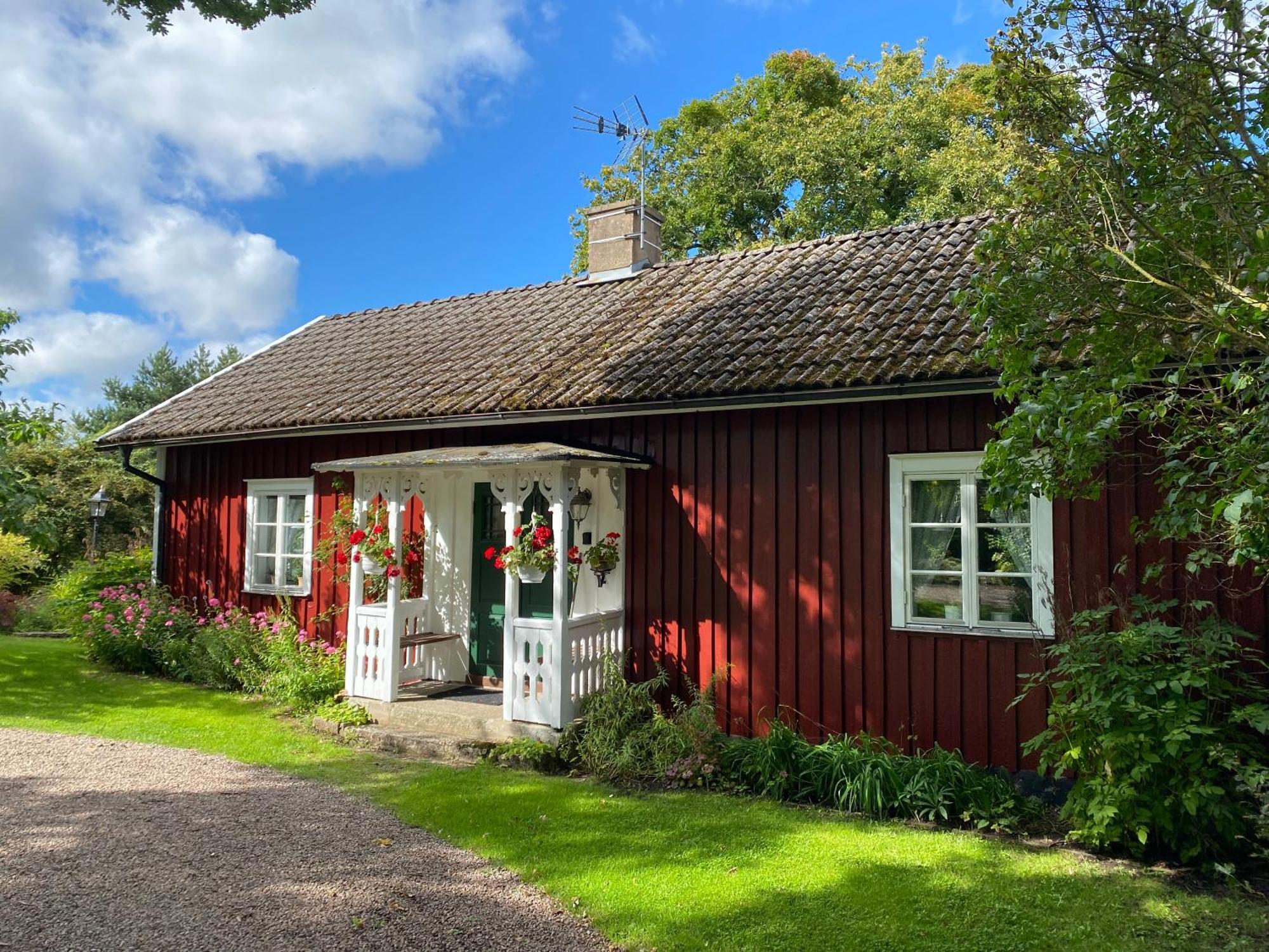 Stenbrottets Lillstuga Falkoping Exterior photo